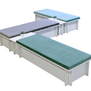 Loungebenker-scaled-1.jpg